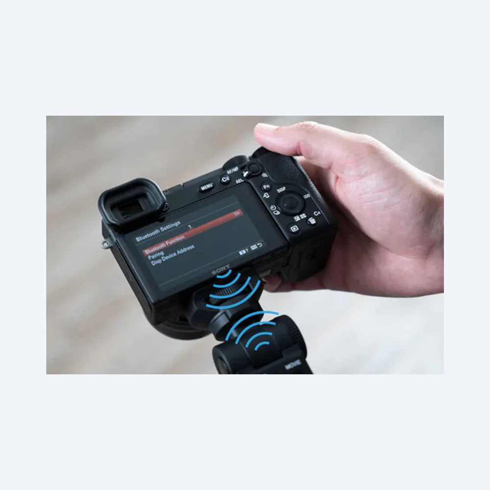 Sony GP-VPT2BT Shooting Grip With Wireless Remote Commander - Image 3
